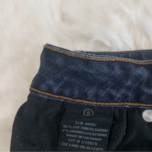 DARK WASH HIGH RISE FRAYED HEM DENIM SHORTS - Picture 5 of 16